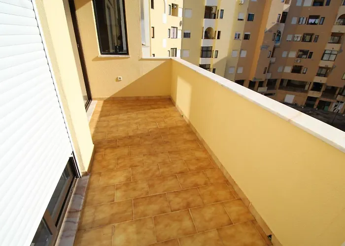 Apartment T1 Da Rocha/ Patio Da Rocha *