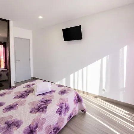 T1 Da Rocha/ Patio Da Rocha Apartment *