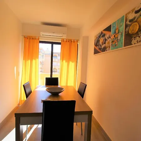 T1 Da Rocha/ Patio Da Rocha * 波尔蒂芒