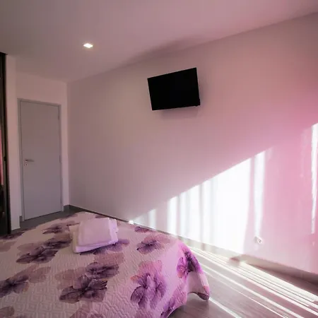 T1 Da Rocha/ Patio Da Rocha